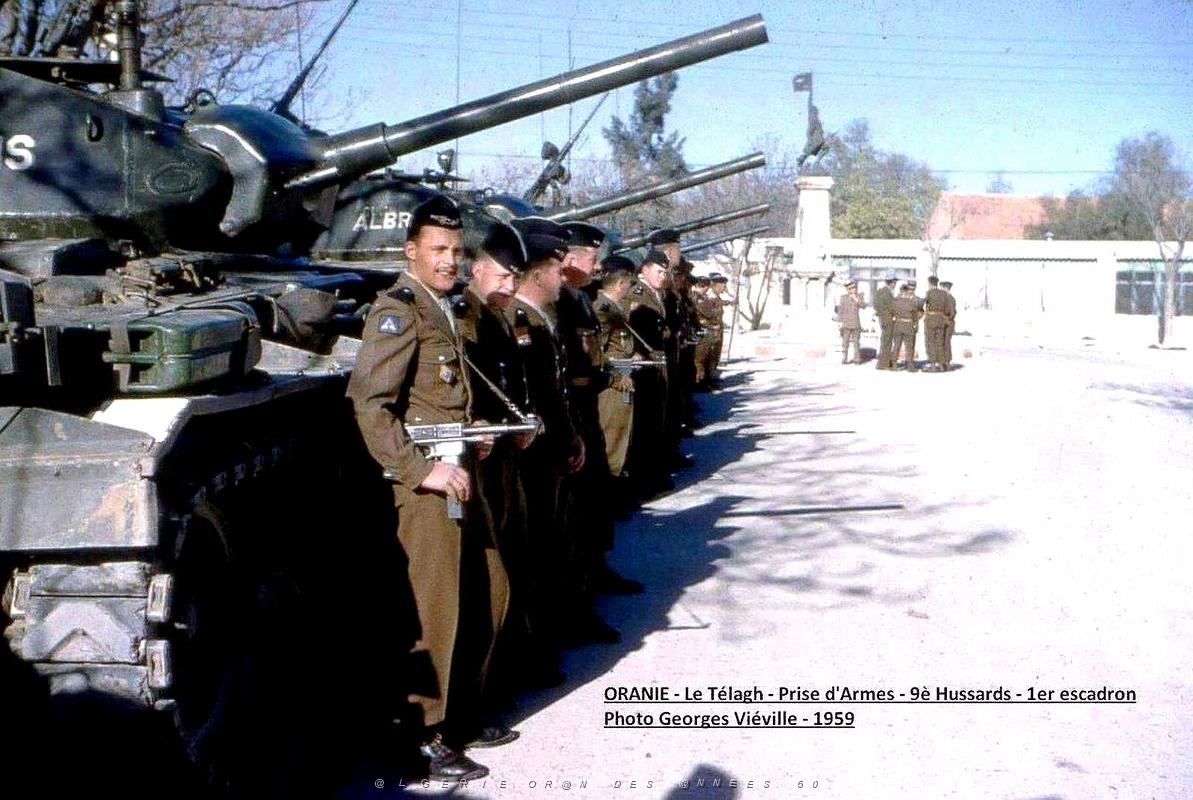 1348- Le Telagh - Prise d'Armes - 9e Hussards - 1959.jpg